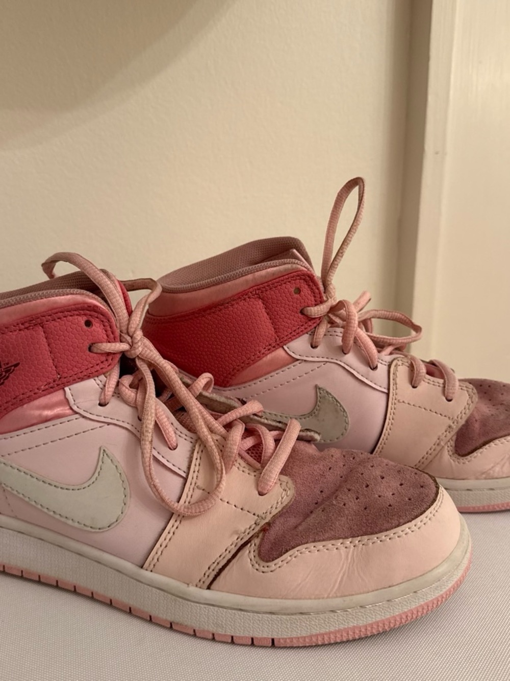 Air Jordan 1 Mid “Digital Pink”